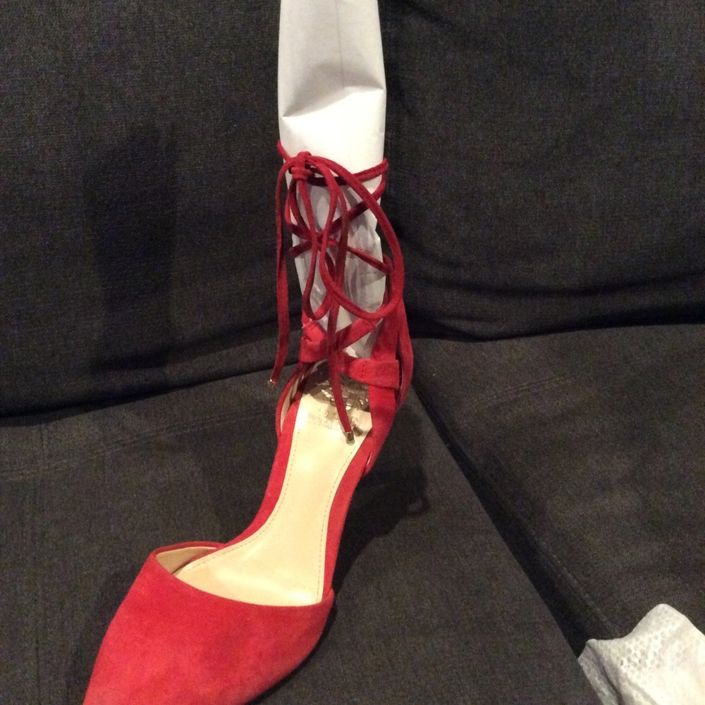 Barely worn Vince camuto lace up heels